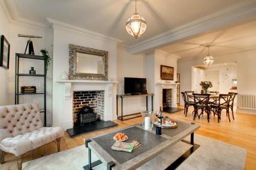 Fowey House | Waters Reach
