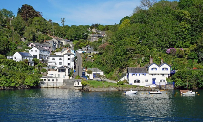 Fowey Apartment | Waterside Holiday Home with Fantastic Views