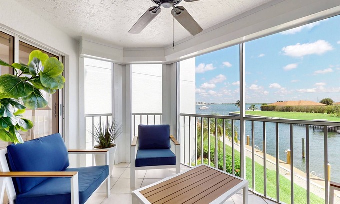 Marco Island Condo | Waterview condo with shared pool, pickleball, and WIFI