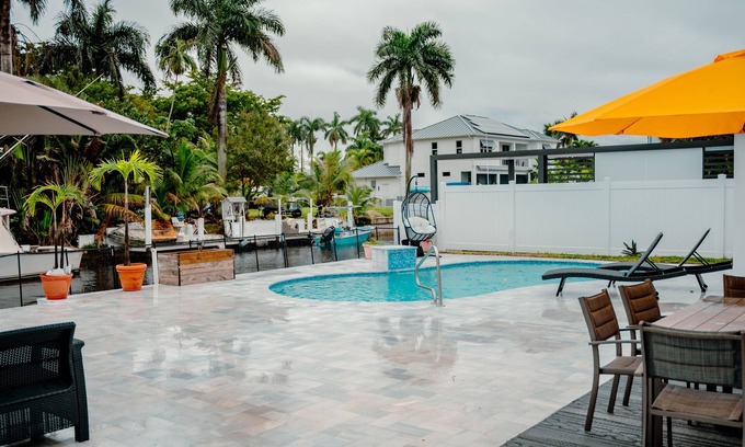 Lauderdale Isles House | Waterview w/Heated Pool & 15 Mins to FLL Beaches
