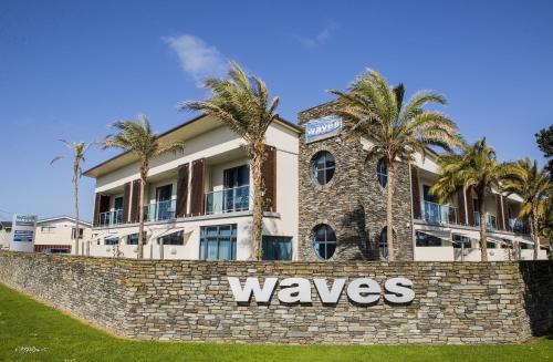 Orewa Hotel | Waves
