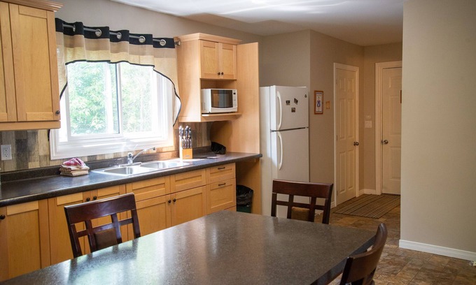 Algoma District Hotel | Wawa Northern Lights Motel & chalets