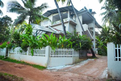 Baga House | Wayne's Nest Calangute Goa
