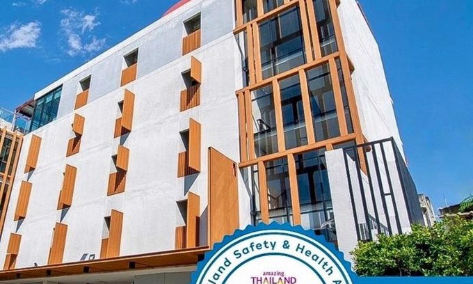 Hai Ya Hotel | WE Terminal Hotel