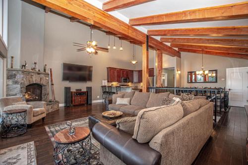 Talmont House | Weathertop By Hauserman Rentals