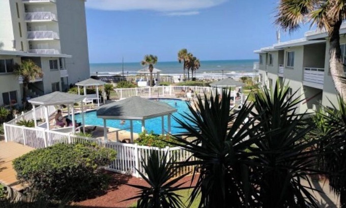 Ormond Beach Condo | Weekly discount Week of Nov 12-19 5%