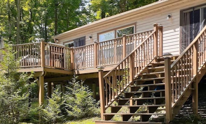 Otonabee-South Monaghan Cottage | Welcome Fishermen to our Waterfront Cottage