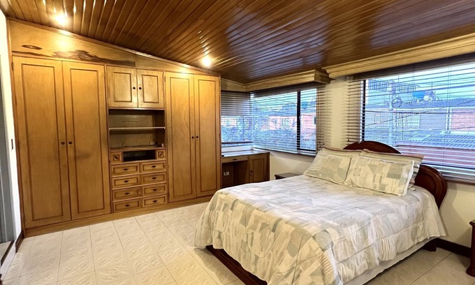 Kennedy House | Welcome to Casa Ohana: Your Luxury Retreat in the Heart of the City!