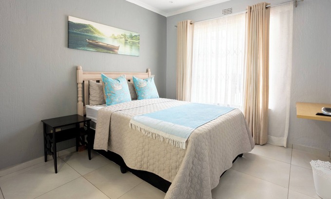 Randpark Ridge House | Welcome to Our Luxurious Oasis: Discover Comfort in Our Spacious Guesthouse