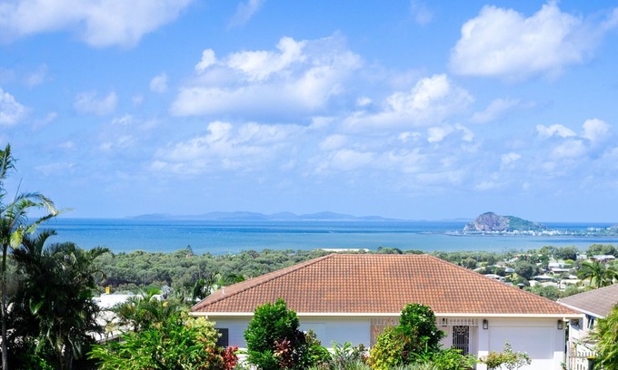 Taranganba House | *Welcome to Pearl of the Coast: A Coastal Sanctuary of Luxury Living*