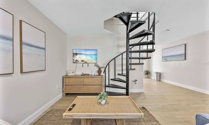 Parsuns To Cocoa Beach Apartment | Welcome to The Drift – Your Laid-Back Beach Escape in Cocoa Beach! #6