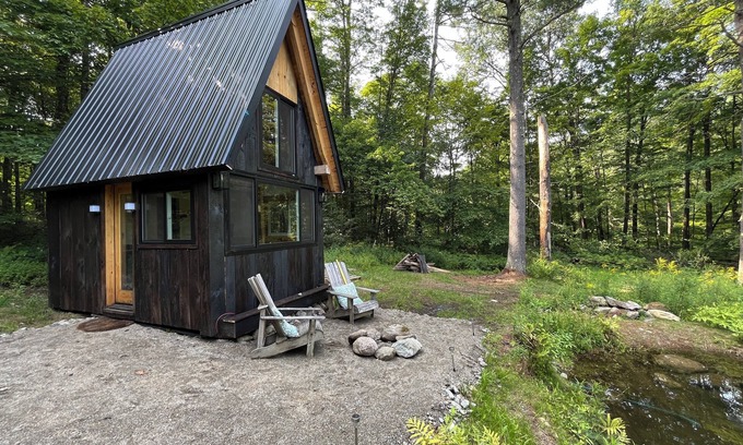 Huntington Cabin | Welcome to the Tiny Timber an off grid timber framed tiny house in the woods