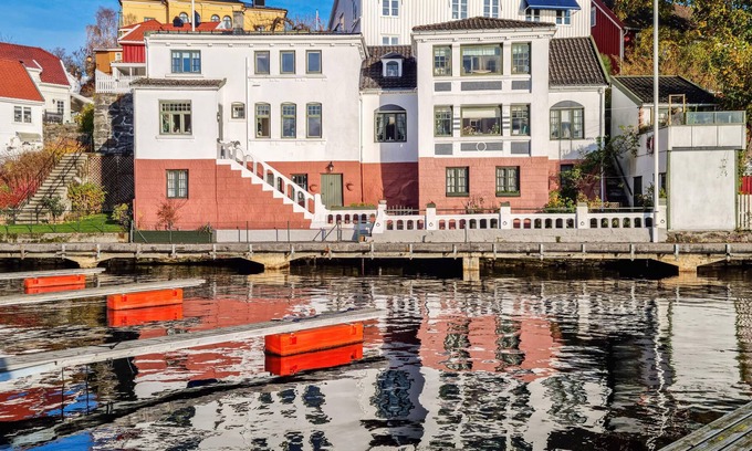 Arendal Apartment | Welcome to this charming vacation apartment right by the fjord.