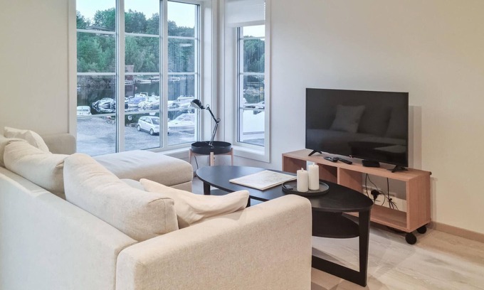 Tvedestrand House | Welcome to this vacation home in Hantho marina.