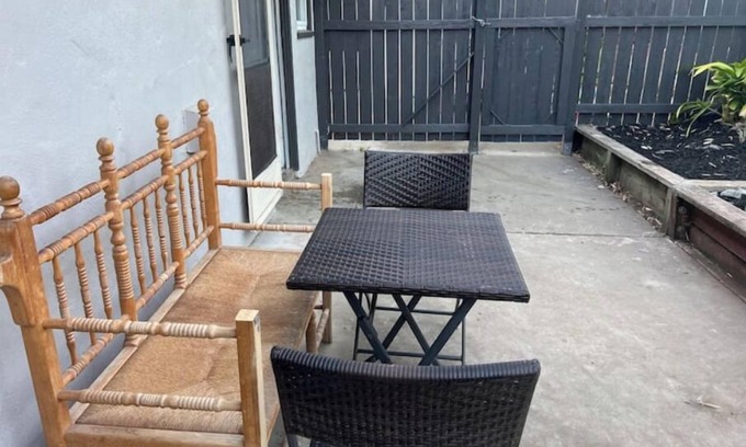 Castro Valley House | Welcome to warm single house.