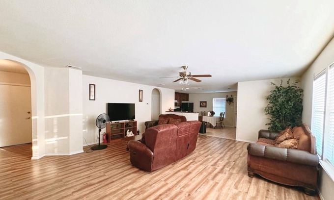 Fossil Creek House | Welcoming 3BR house, minutes to Fort Worth & Arlington!