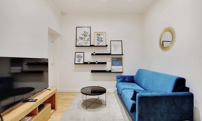 Quartier du Faubourg-Montmartre Apartment | Welcoming apartment - 1BR/4P - Grands Boulevards