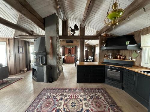 Beitostolen House | Welcoming Cabin with Fireplace & Modern Kitchen