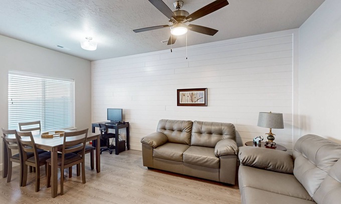 Cedar City House | Welcoming end-row townhouse with mtn views, wifi + dog friendly