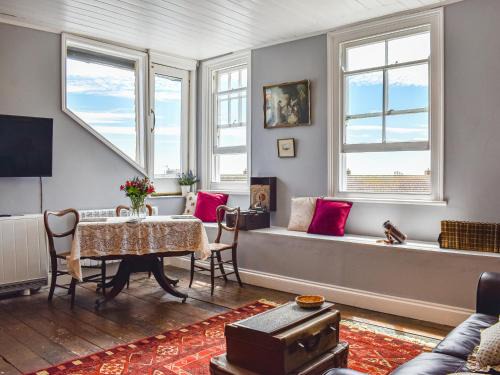 Old Town Hastings House | Wellesley Retreat