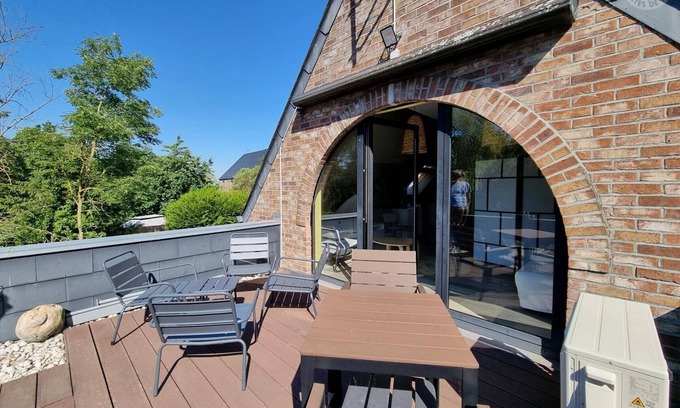 Gussignies Apartment | Wellness cottage with pool, spa and sauna in Gussignies