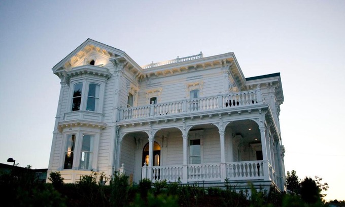 Westside Santa Cruz Hotel | West Cliff Inn, A Four Sisters Inn