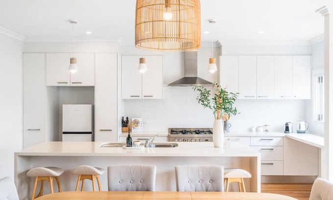 Hamlyn Heights House | West Geelong Holiday Home
