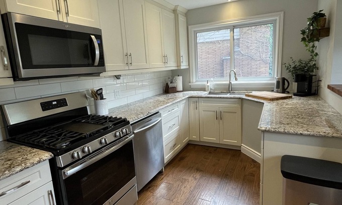 Hamilton House | West Hamilton Home