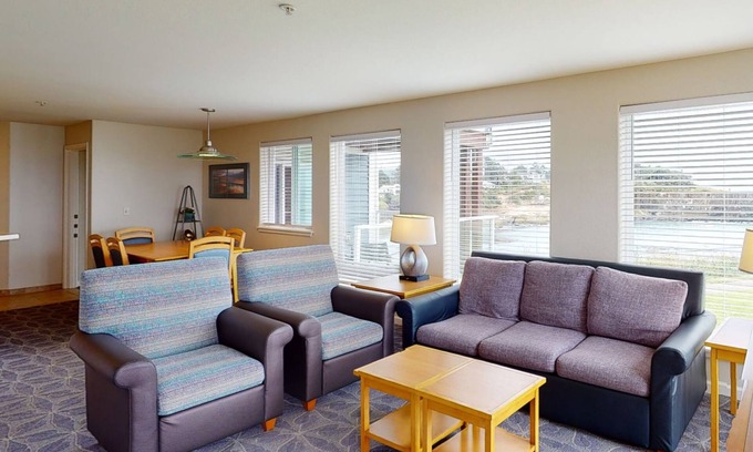 Depoe Bay Condo | Whale Pointe - Ocean Front 3bd3ba - Assignment 3