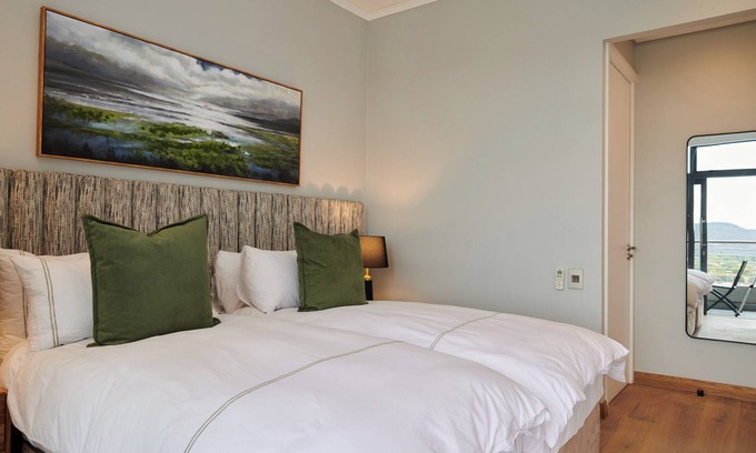 Menlyn Apartment | When Away - Luxury 2 Bedroom 110 m² in Menlyn Maine
