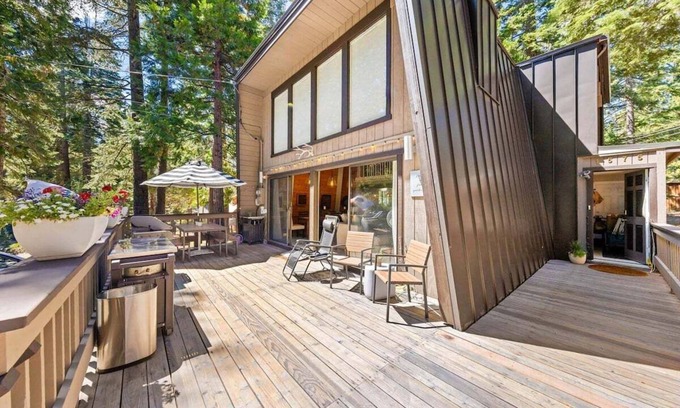 Sunnyside House | Whispering Pines in Tahoe City