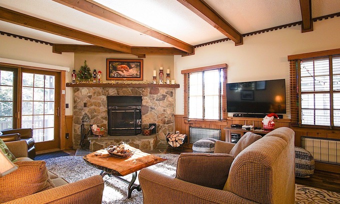 Snowshoe Condo | Whistlepunk 20 Wilderness Hideaway, Slope Side, Spacious 2 Br Condo