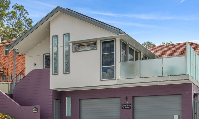 Terrigal House | White Beach on Barrington