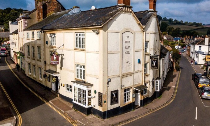 Wiveliscombe Hotel | White Hart