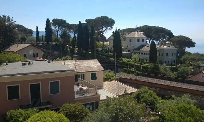 Sant'Ilario Apartment | White House - The Riviera in the City - Sea, Sun and Culture