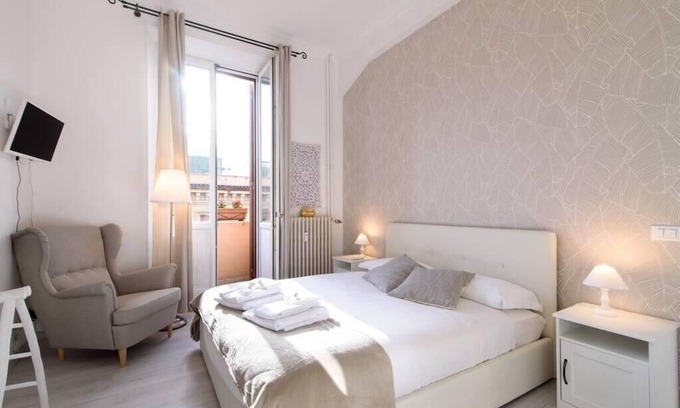Esquilino Apartment | White Napoleone Apartment
