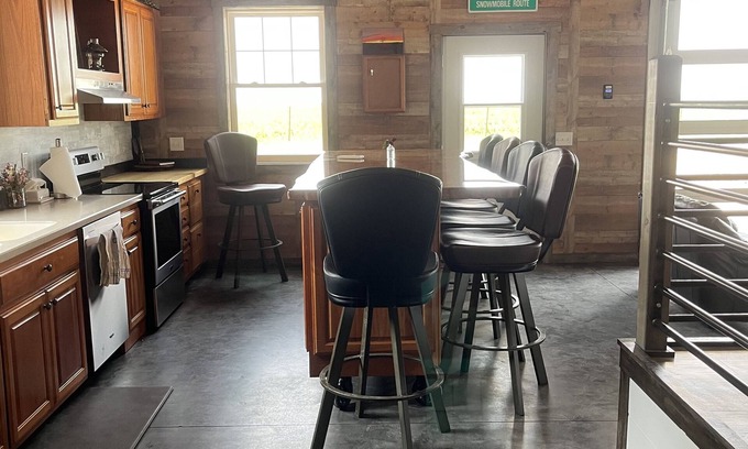 Shullsburg House | White Oak Retreat SW WI easy access to ATV and Snowmobile Trails