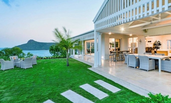 Hamilton Island House | Whitehaven House