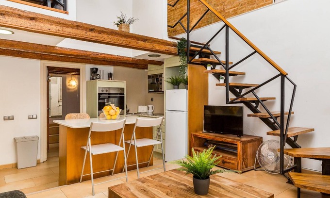 Poblenou Apartment | Why do we call this stylish beach loft dreamy?