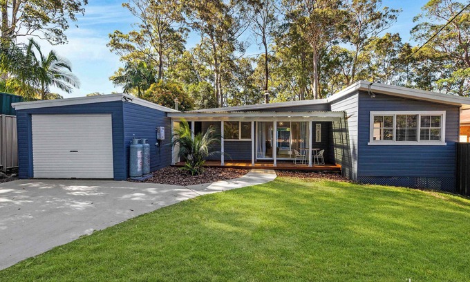 Mossy Point House | Wi-Fi & Pet-Friendly Stay|Hilmer Hideaway