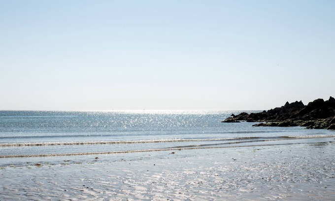 Newton Ferrers Cottage | Wild Rose Cottage - a cottage that sleeps 4 guests in 2 bedrooms