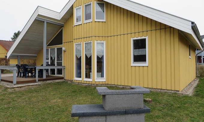 Mirow House | Wildgans 13A - Klassisches Skandinavisches Ferienhaus für bis zu 6 Personen