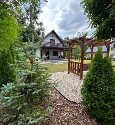 Rakow House | Willa pod Dębami domek nad Zalewem Chańcza z balią na wyłączność