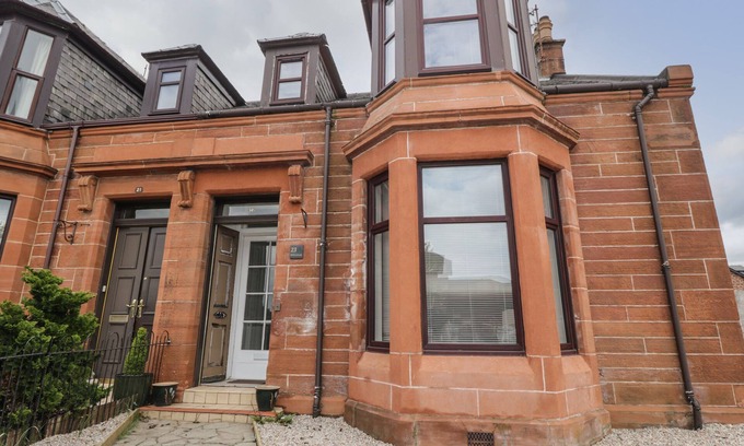 Ayr Cottage | Willowbank