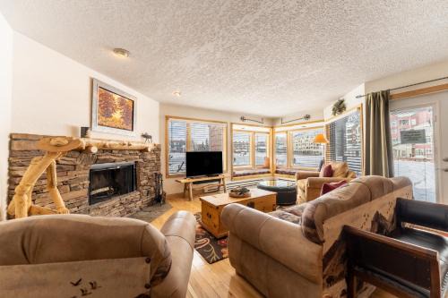 Lakeside Village Apartment | Willows #1704 by Summit County Mountain Retreats