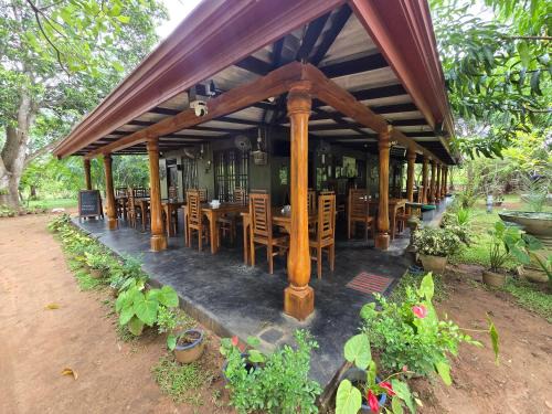 Pahala Maragahawewa Cabin | Wilpattu homestay by ceylon
