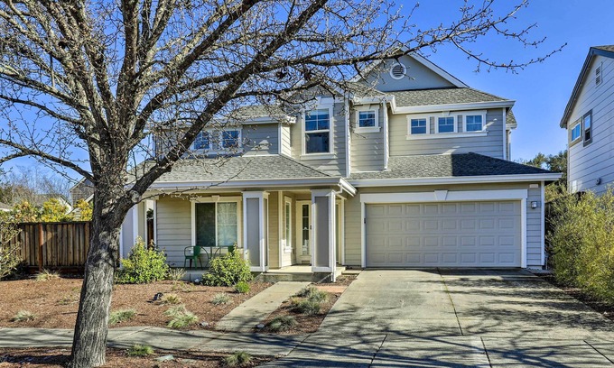 Healdsburg House | Wine Country Vacation Home w/Fireplace!