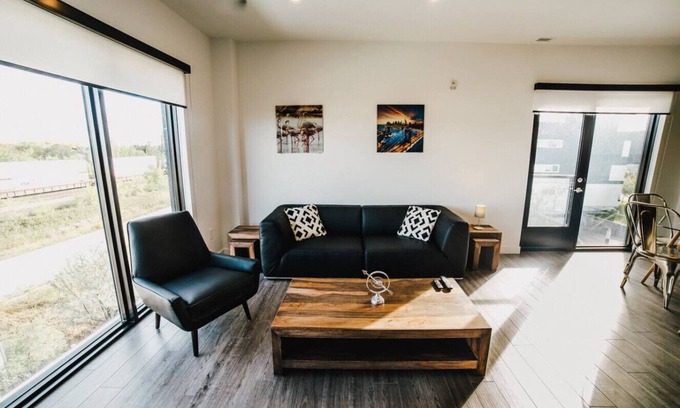 Winnipeg Apartment | Winnipeg - LXTX 2 bedrooms