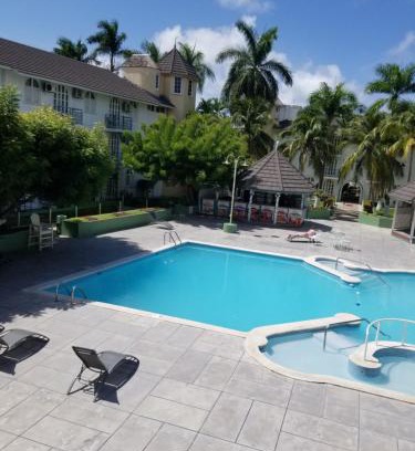 Ocho Rios Apartment | WINS On The Beach (@ Sandcastles Resort)