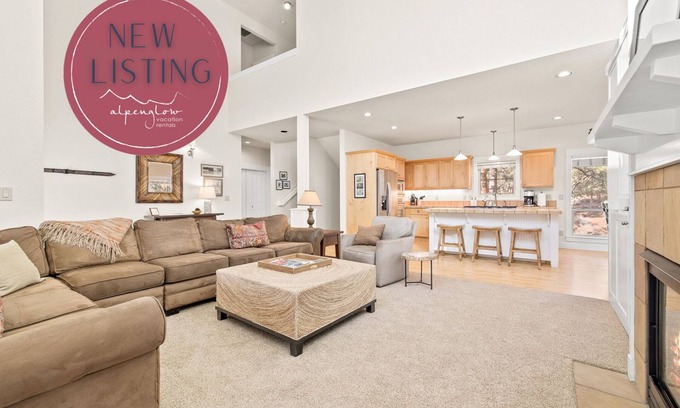 RiverWild House | Winter Wren Loop | Mt Bachelor Village Resort | River Wild